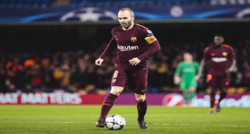 فرانس فوتبول تقدم اعتذاراً لإنييستا لعدم حصوله على الكرة الذهبية